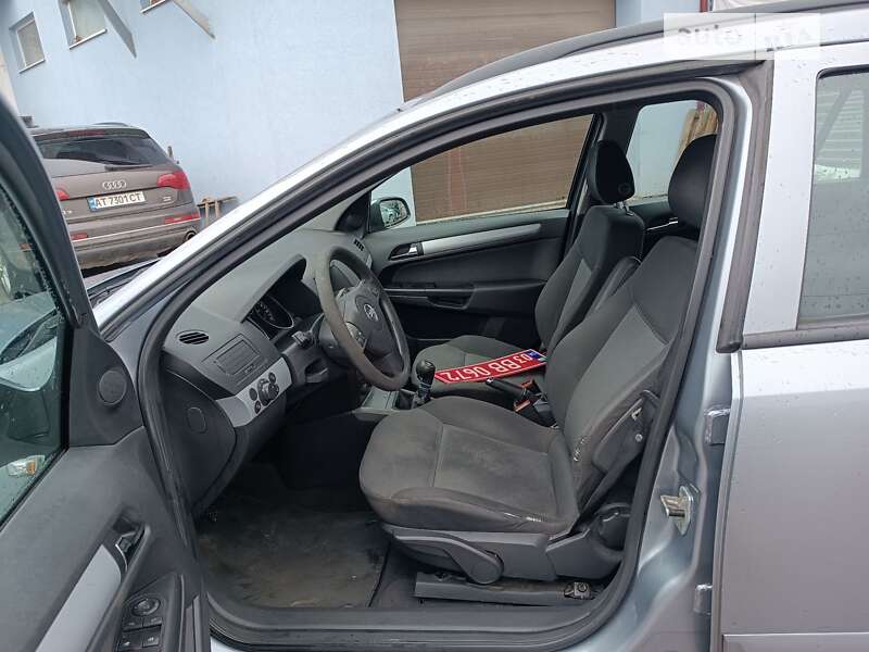 Универсал Opel Astra 2007 в Калуше