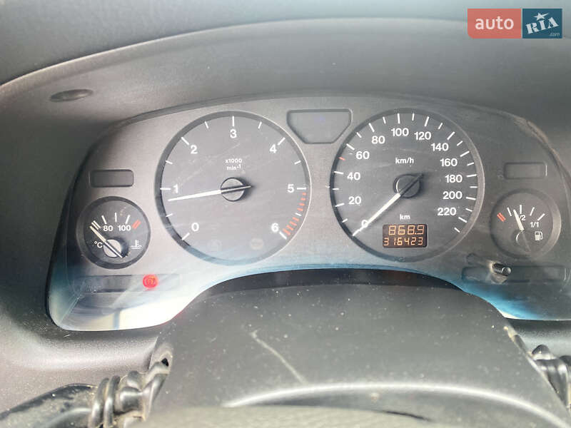 Універсал Opel Astra 2000 в Крижополі