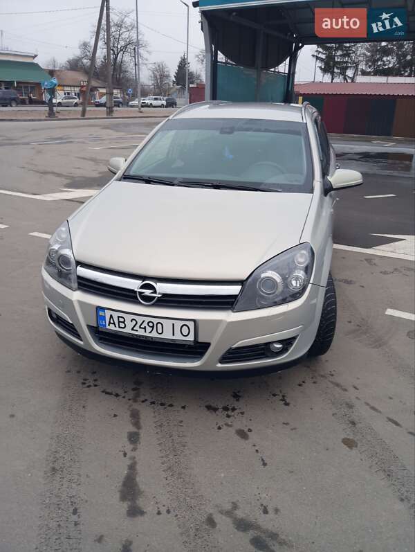 Универсал Opel Astra 2004 в Виннице