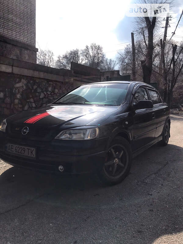 Хэтчбек Opel Astra 1999 в Каменском