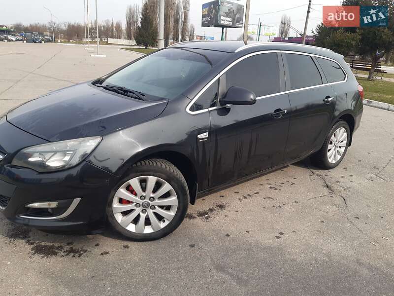 Универсал Opel Astra 2012 в Кременчуге