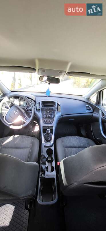 Универсал Opel Astra 2013 в Дрогобыче фото 8 Универсал Opel Astra 2013 в Дрогобыче