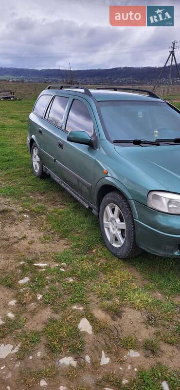 Универсал Opel Astra 1998 в Рахове