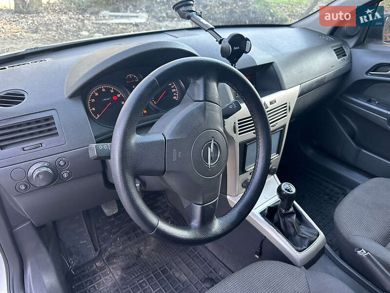 Хэтчбек Opel Astra 2008 в Одессе фото 10 Хэтчбек Opel Astra 2008 в Одессе