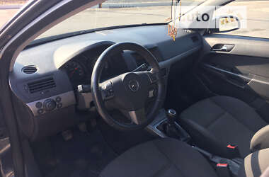 Хетчбек Opel Astra 2006 в Запоріжжі