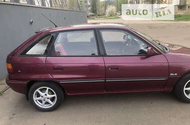 Хэтчбек Opel Astra 1993 в Калуше