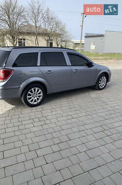Универсал Opel Astra 2004 в 