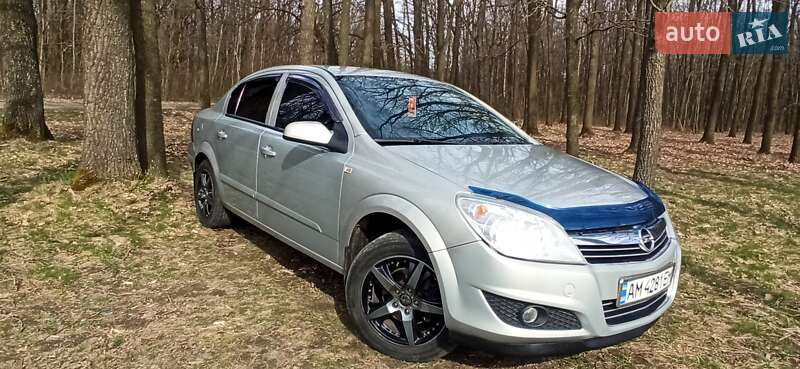 Седан Opel Astra 2008 в Бердичеве