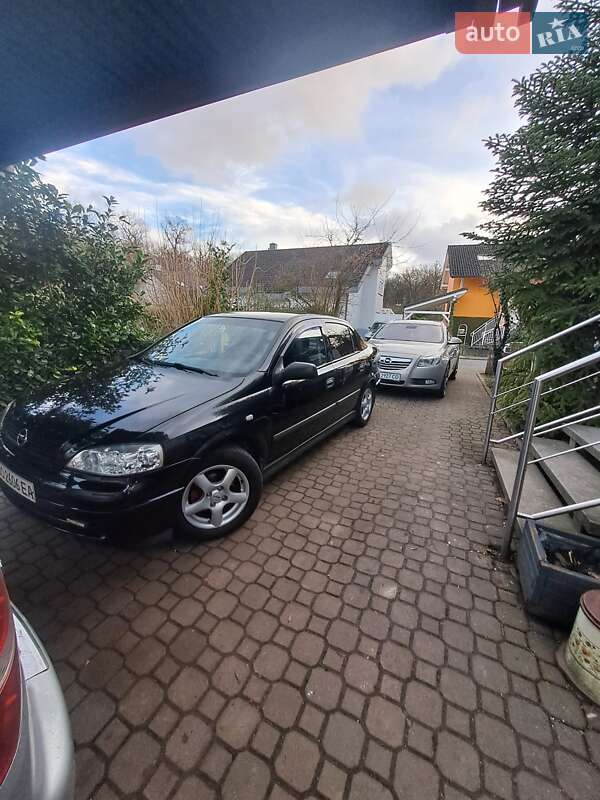 Универсал Opel Astra 2008 в Залещиках