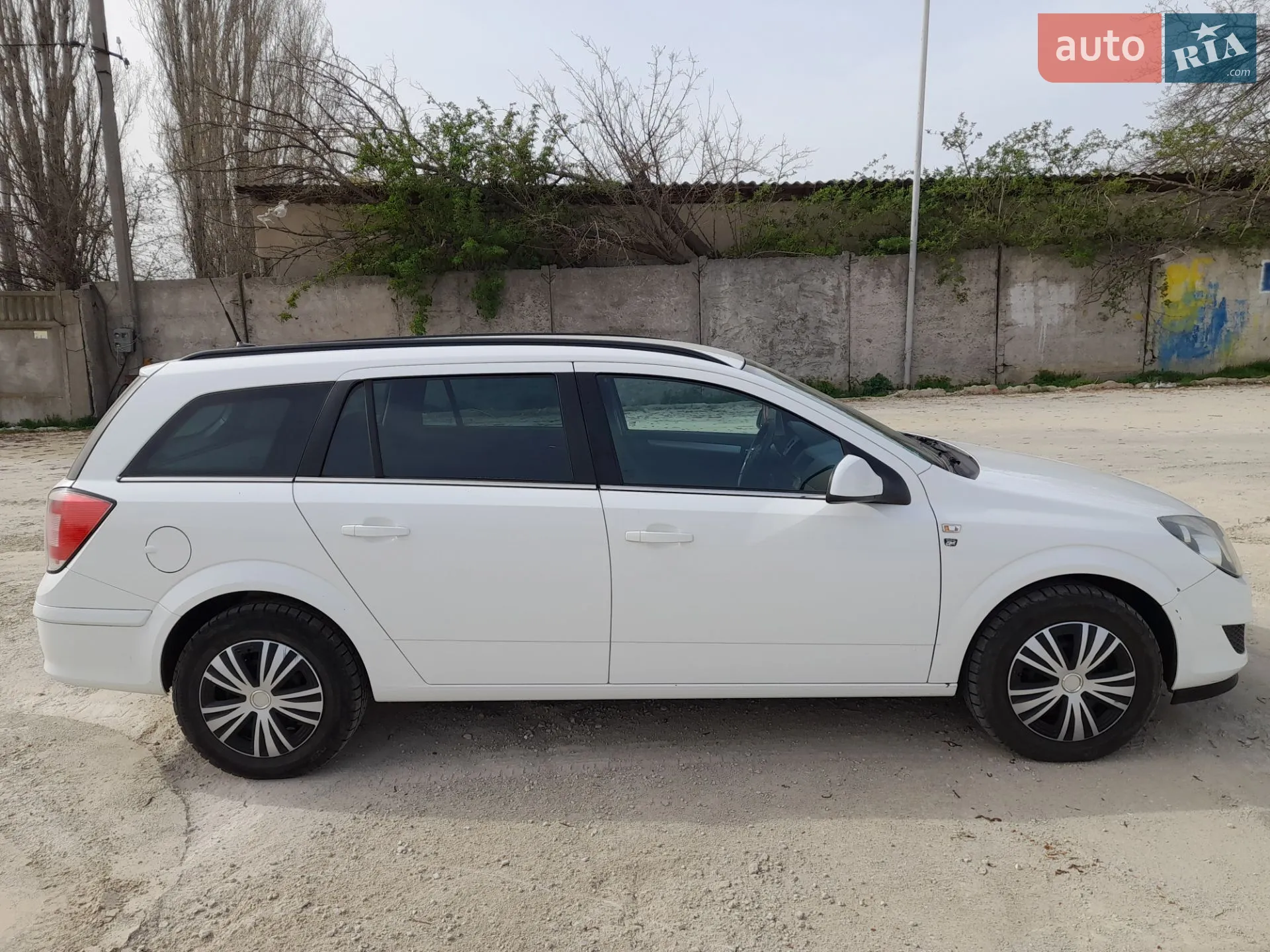 2010 Opel Astra - мініатюра 4