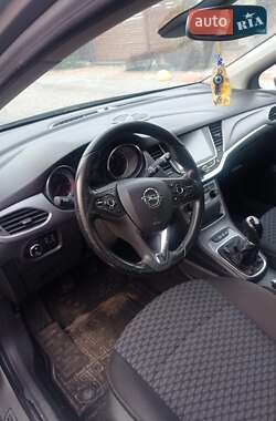 Универсал Opel Astra 2016 в 