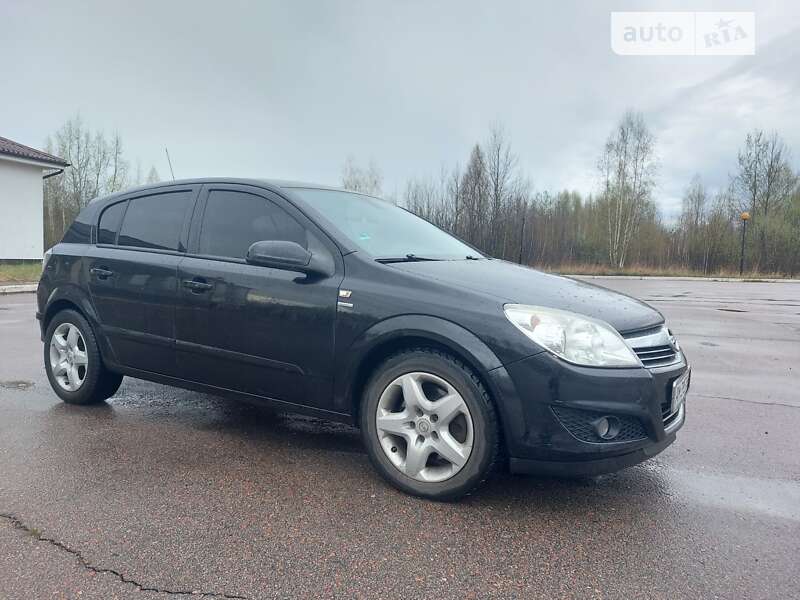 Хэтчбек Opel Astra 2008 в Житомире
