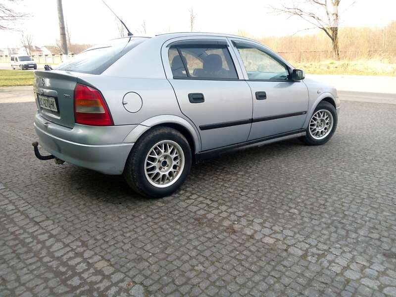 Хэтчбек Opel Astra 2000 в Дрогобыче