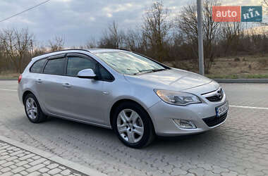 Универсал Opel Astra 2011 в 