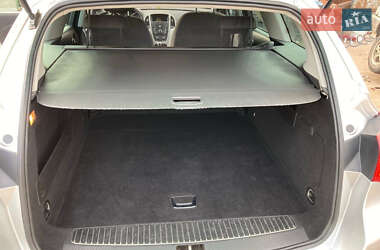 Универсал Opel Astra 2011 в 