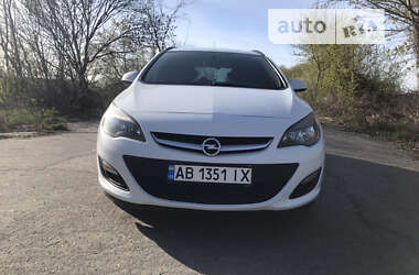 Универсал Opel Astra 2015 в Гнивани