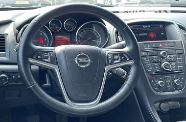 Универсал Opel Astra 2011 в Стрые