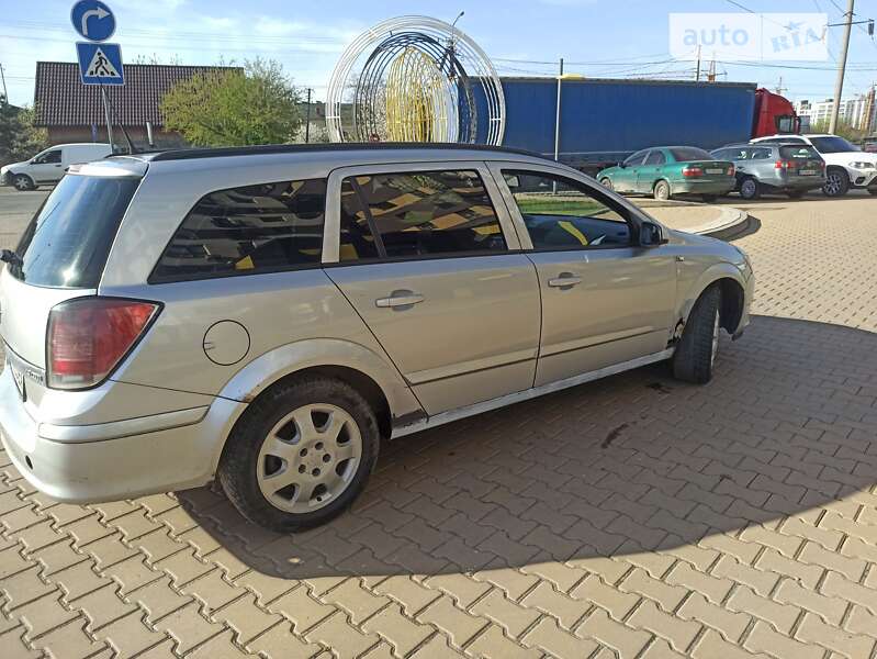 Универсал Opel Astra 2006 в Ивано-Франковске