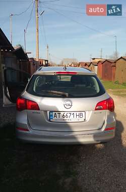 Универсал Opel Astra 2014 в Коломые