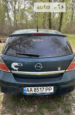 Хэтчбек Opel Astra 2007 в Днепре