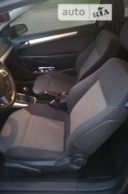 Хэтчбек Opel Astra 2008 в 