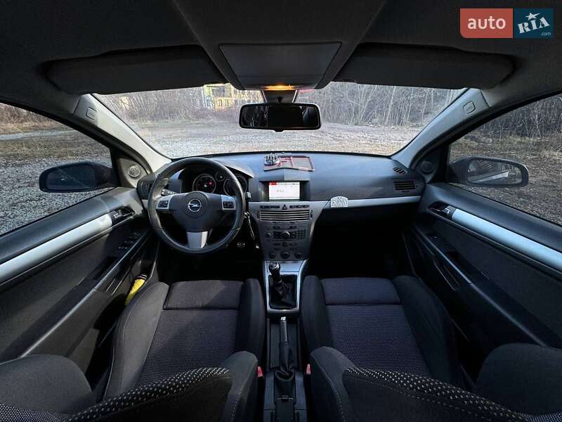 Универсал Opel Astra 2007 в Львове
