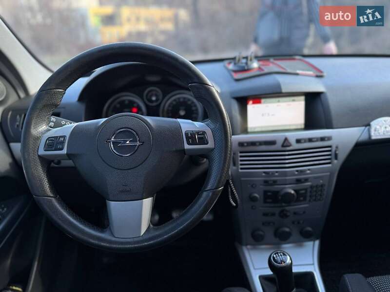 Универсал Opel Astra 2007 в Львове