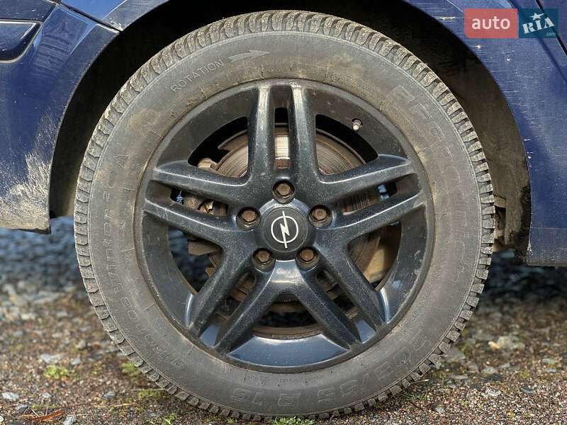 Универсал Opel Astra 2007 в Львове