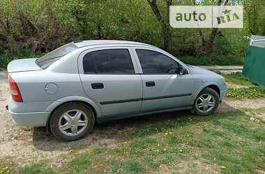 Седан Opel Astra 2005 в Крижополі