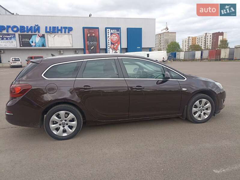 Универсал Opel Astra 2014 в Ковеле
