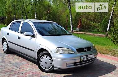 Седан Opel Astra 2002 в Миргороде