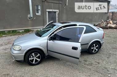 Хэтчбек Opel Astra 2000 в Николаеве