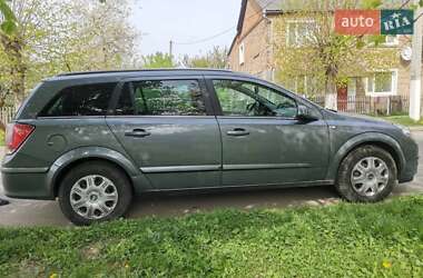 Універсал Opel Astra 2004 в Луцьку