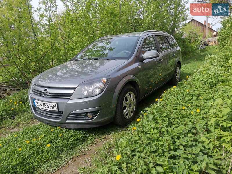 Универсал Opel Astra 2004 в Луцке