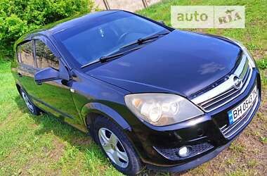 Хетчбек Opel Astra 2008 в Роздільній