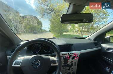 Универсал Opel Astra 2008 в 