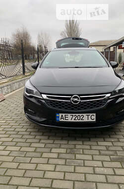 Универсал Opel Astra 2016 в Марганце