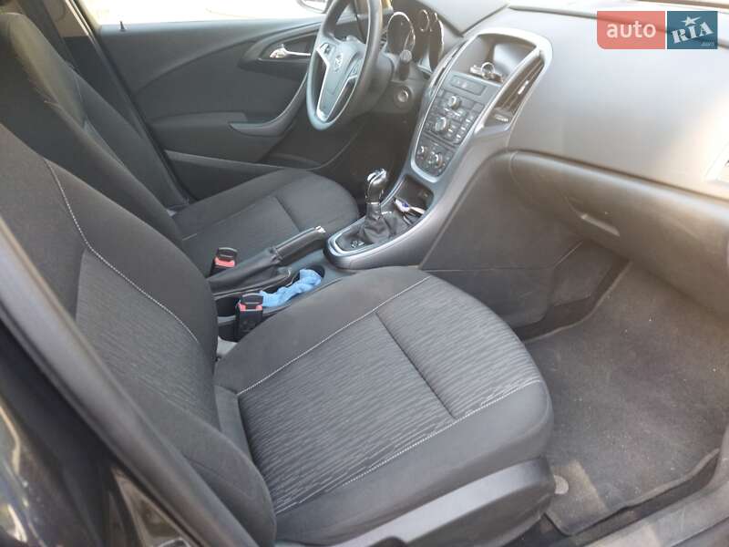 Универсал Opel Astra 2015 в Каневе фото 5 Универсал Opel Astra 2015 в Каневе