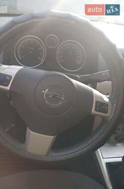 Универсал Opel Astra 2007 в Запорожье