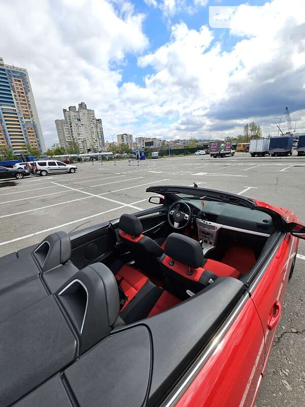 Кабриолет Opel Astra 2008 в Киеве