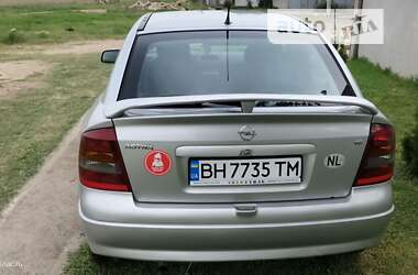 Хэтчбек Opel Astra 2003 в Измаиле