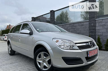 Универсал Opel Astra 2006 в Луцке