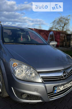 Універсал Opel Astra 2007 в Самборі