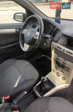 Універсал Opel Astra 2007 в Кам'янець-Подільському