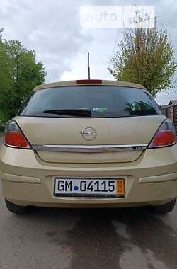 Хэтчбек Opel Astra 2004 в Хмельнике
