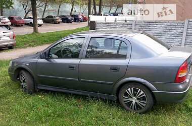 Седан Opel Astra 2008 в Днепре