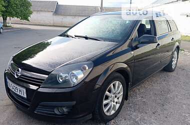 Універсал Opel Astra 2005 в Первомайську