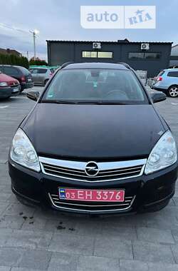 Универсал Opel Astra 2008 в Любешове
