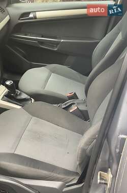Универсал Opel Astra 2007 в 