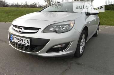 Универсал Opel Astra 2012 в Тернополе